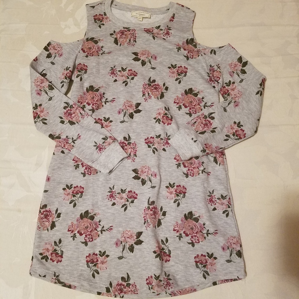 Open shoulder, floral, sweater